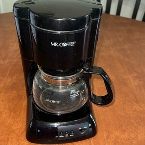 Mr. Coffee 5-Cup Programmable Coffee Maker, 25 oz. Mini Brew